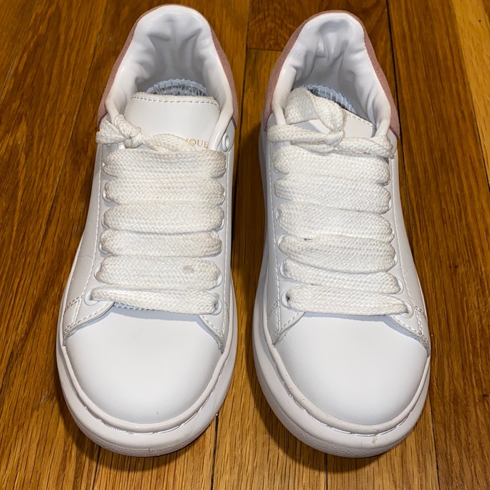 - Alexander McQueen Wmns Oversized Sneakers